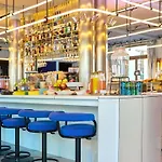 Tribe Paris Hotel Clichy