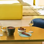 Tribe Paris 4*