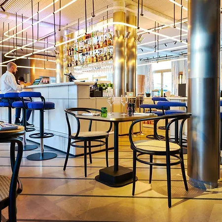 Tribe Paris 4* קלישי