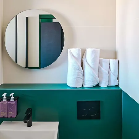 Tribe Paris Clichy