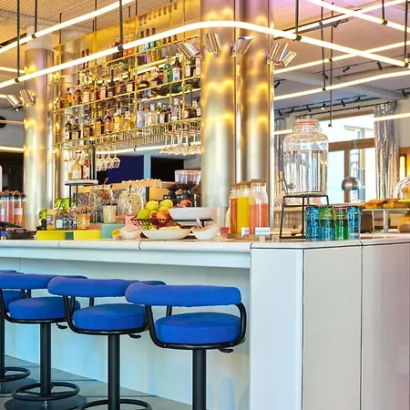Tribe Paris Отель Клиши