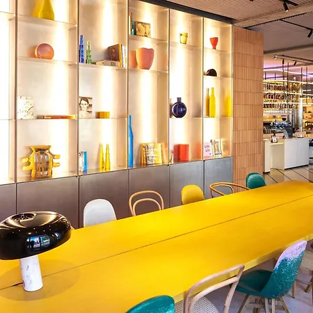 Tribe Paris 4* Клиши