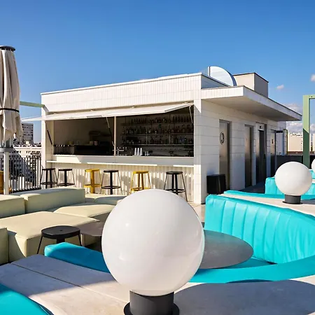 Tribe Paris 4*