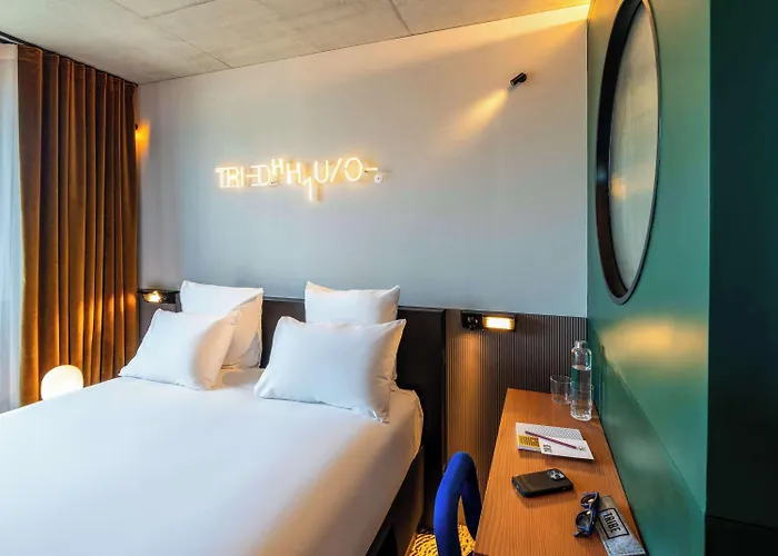 Tribe Paris Hotel Clichy